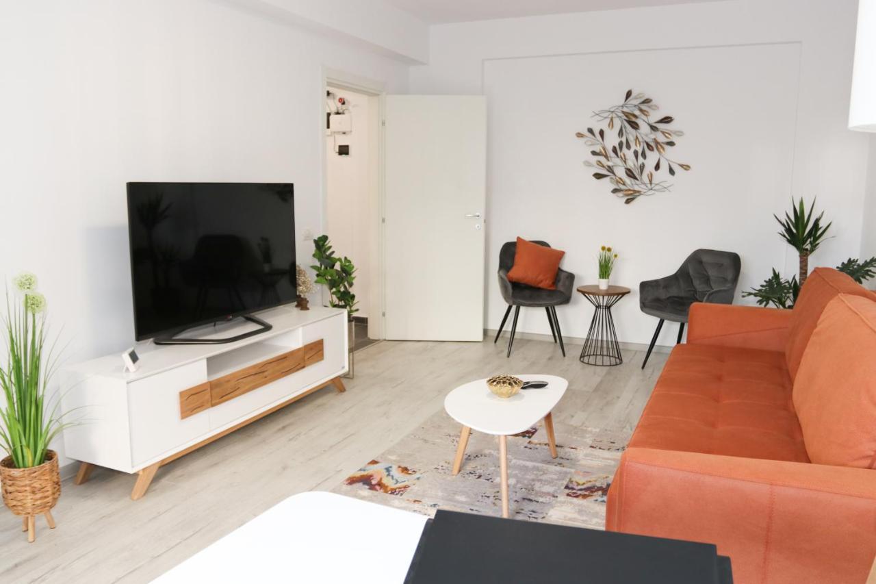 Lazo Two Room- Luxury Apartment Bukarest Kültér fotó