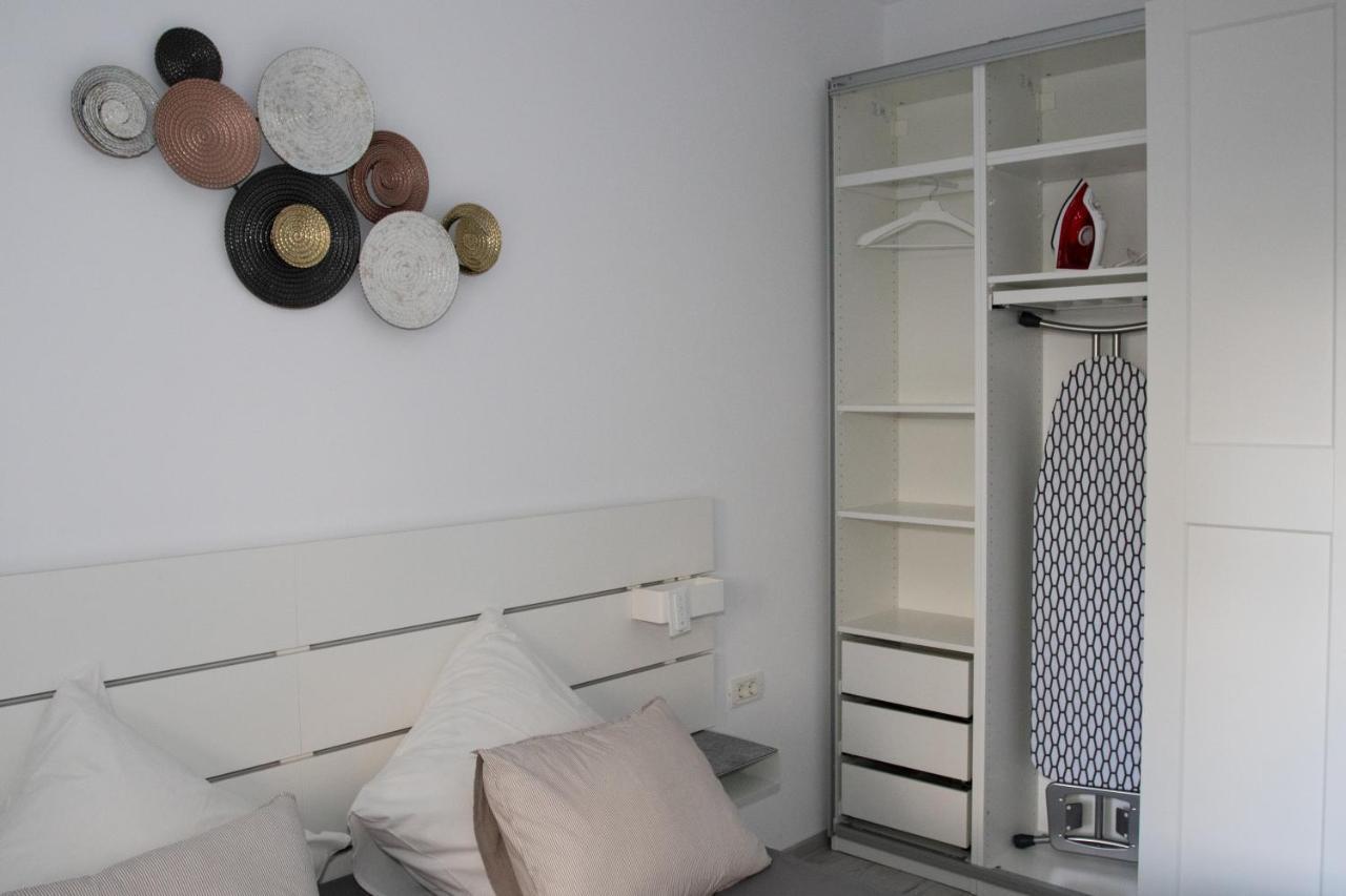 Lazo Two Room- Luxury Apartment Bukarest Kültér fotó