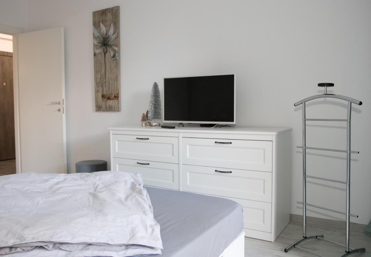 Lazo Two Room- Luxury Apartment Bukarest Kültér fotó