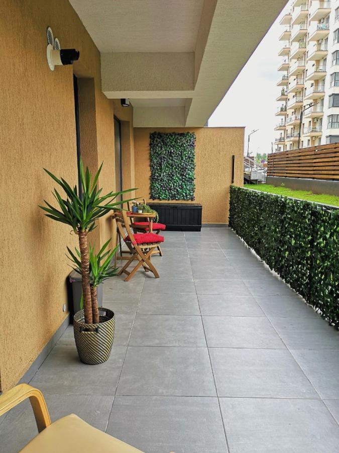 Lazo Two Room- Luxury Apartment Bukarest Kültér fotó