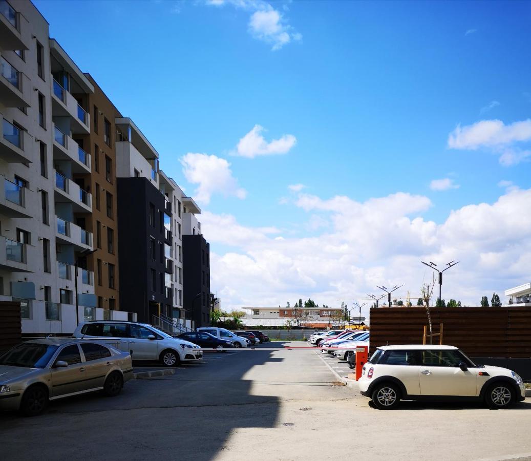 Lazo Two Room- Luxury Apartment Bukarest Kültér fotó