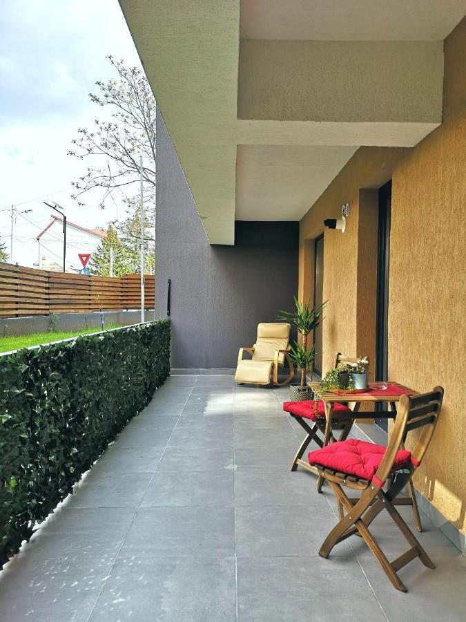 Lazo Two Room- Luxury Apartment Bukarest Kültér fotó