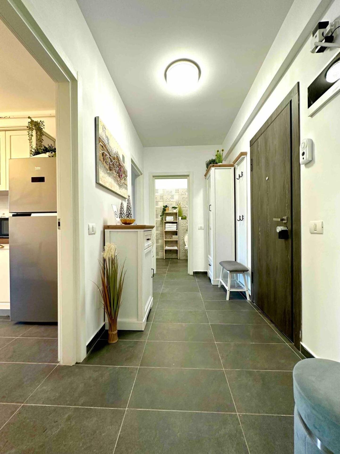 Lazo Two Room- Luxury Apartment Bukarest Kültér fotó
